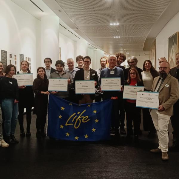Gruppo life milano
